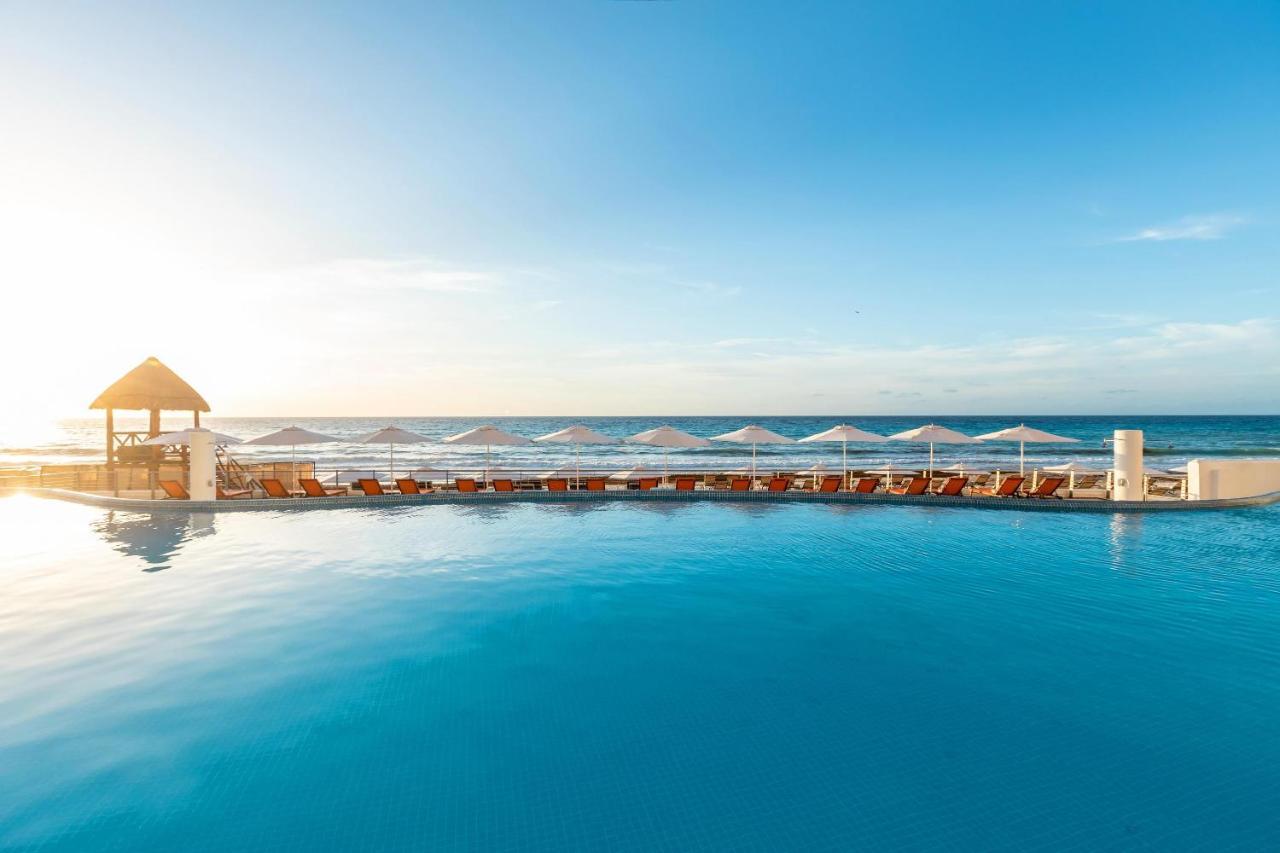 Beach Palace Cancun Exterior photo